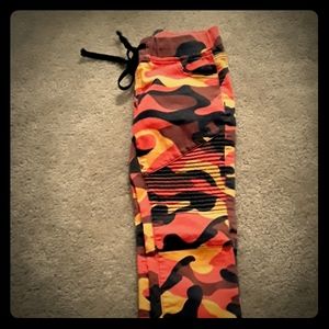 Camo pants